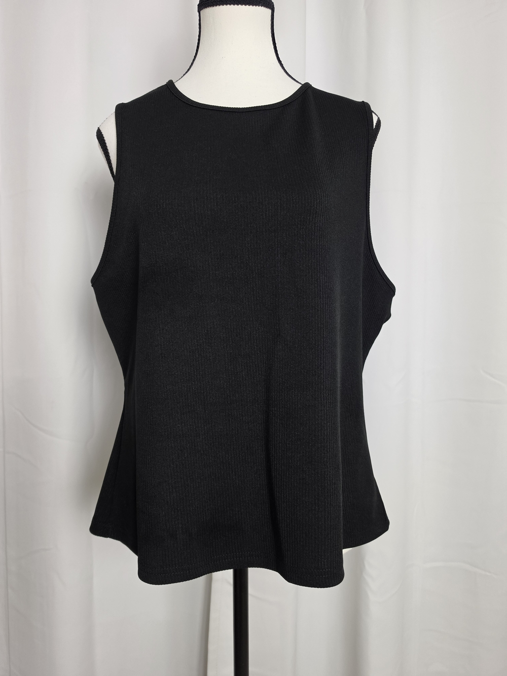 SHEIN Black Ribbed Sleeveless Tank
